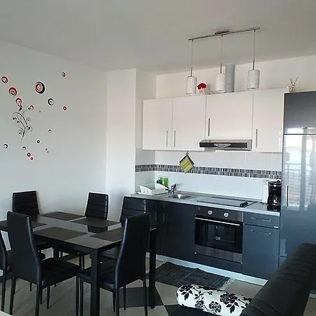 7234b Apartment *